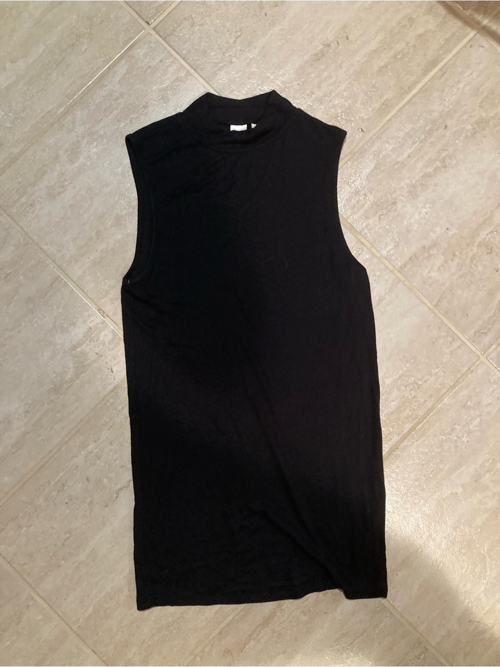 GAP Black Mock-Neck Sleeveless Tank